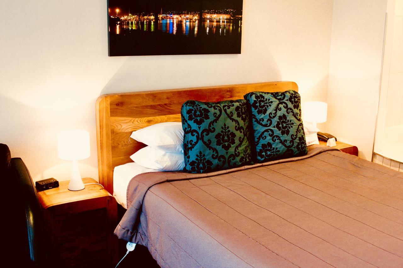 Hotel The Nautilus à Napier Extérieur photo A bedroom at the hotel