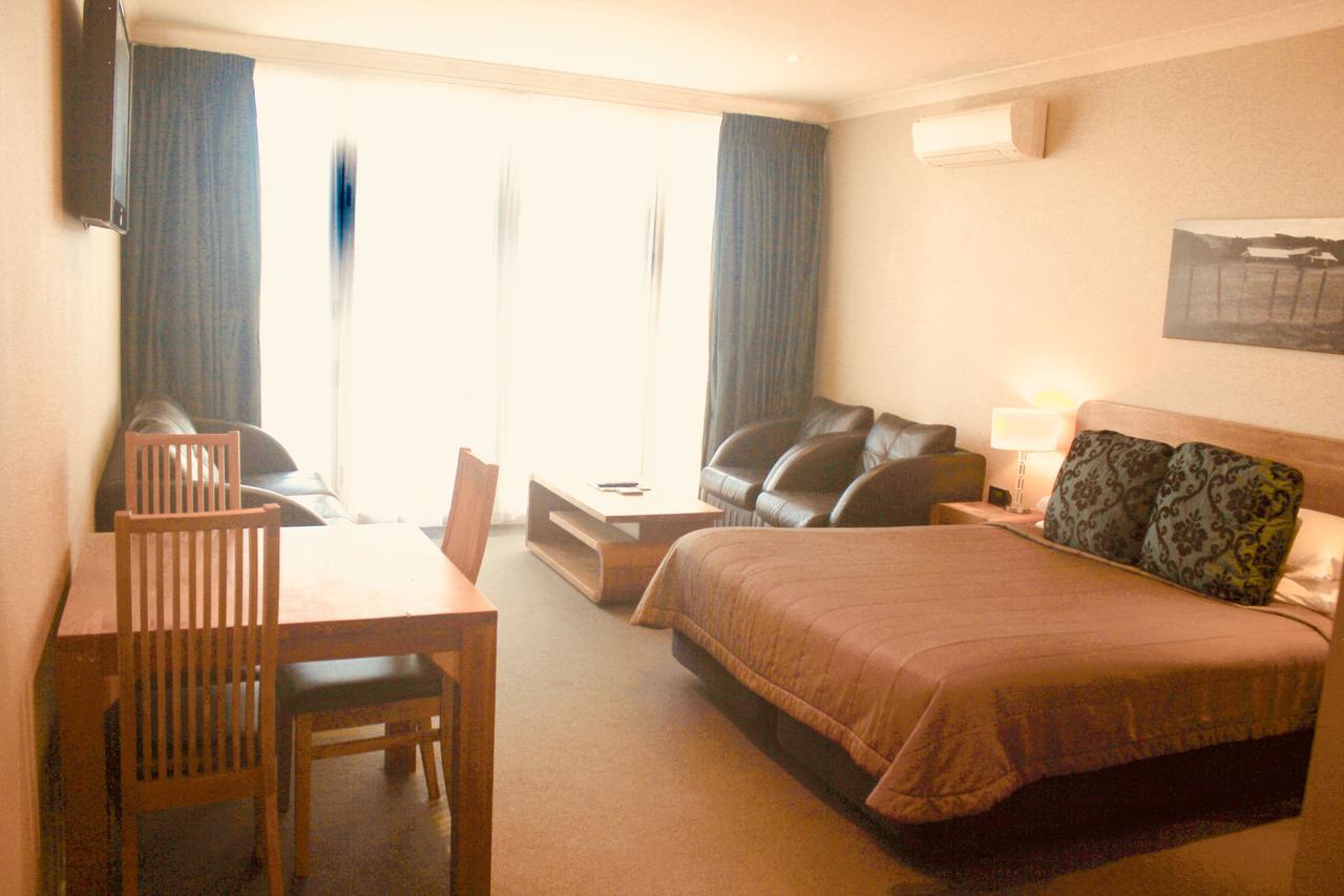Hotel The Nautilus à Napier Extérieur photo A typical studio apartment