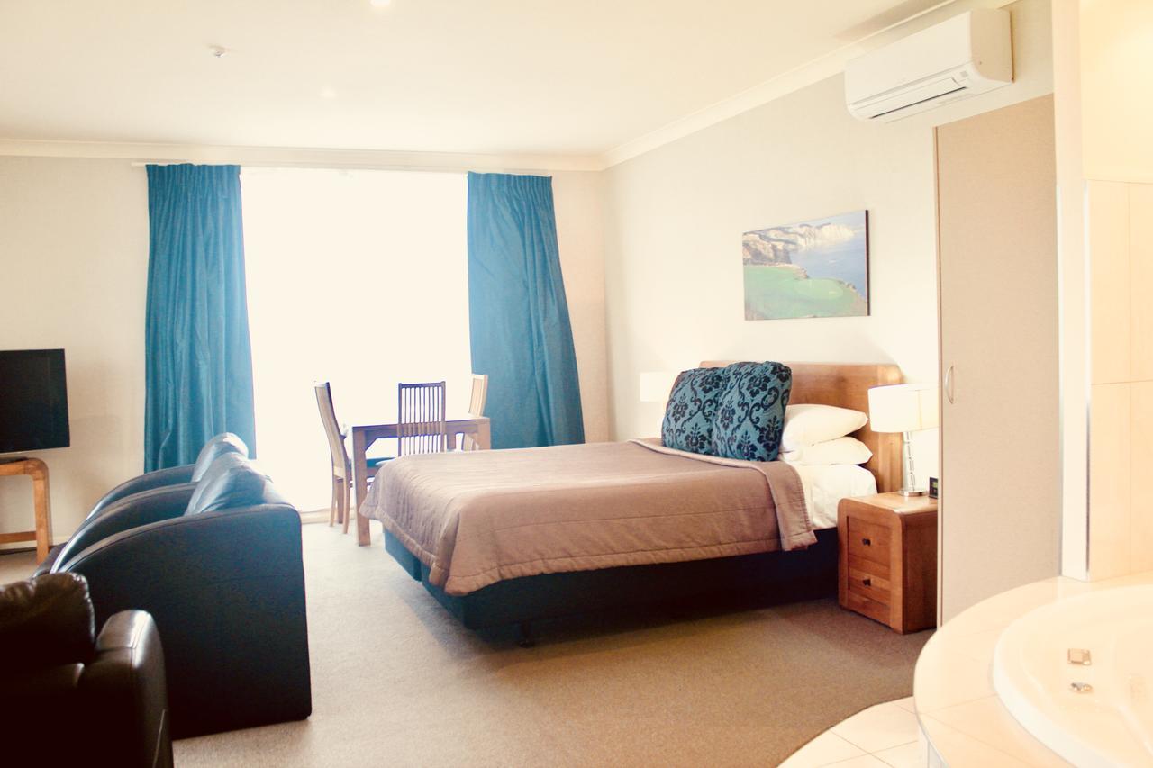 Hotel The Nautilus à Napier Extérieur photo A typical studio apartment