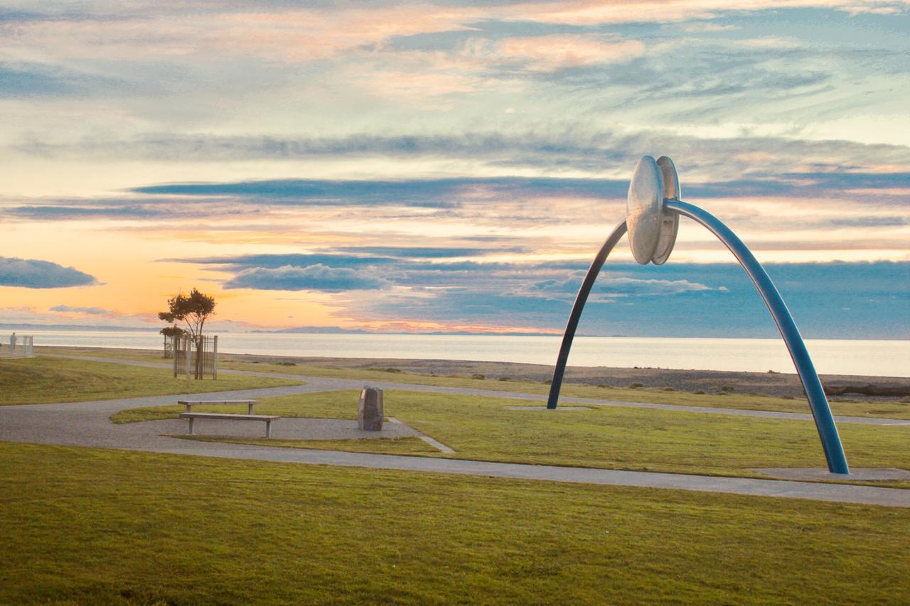 Hotel The Nautilus à Napier Extérieur photo The Whalebone Arch